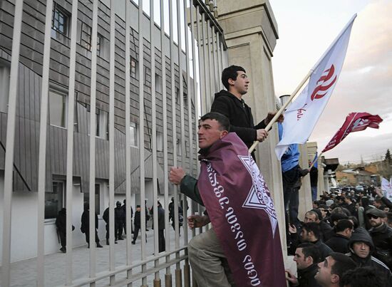 Georgian opposition supporters hold protests