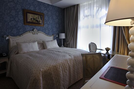 Tour of Radisson Royal Hotel, Moscow