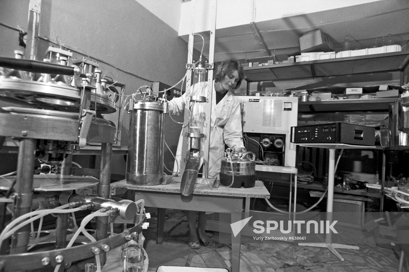 Manufacturing second generation perfluorocarbon emulsions