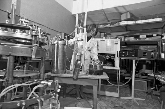 Manufacturing second generation perfluorocarbon emulsions