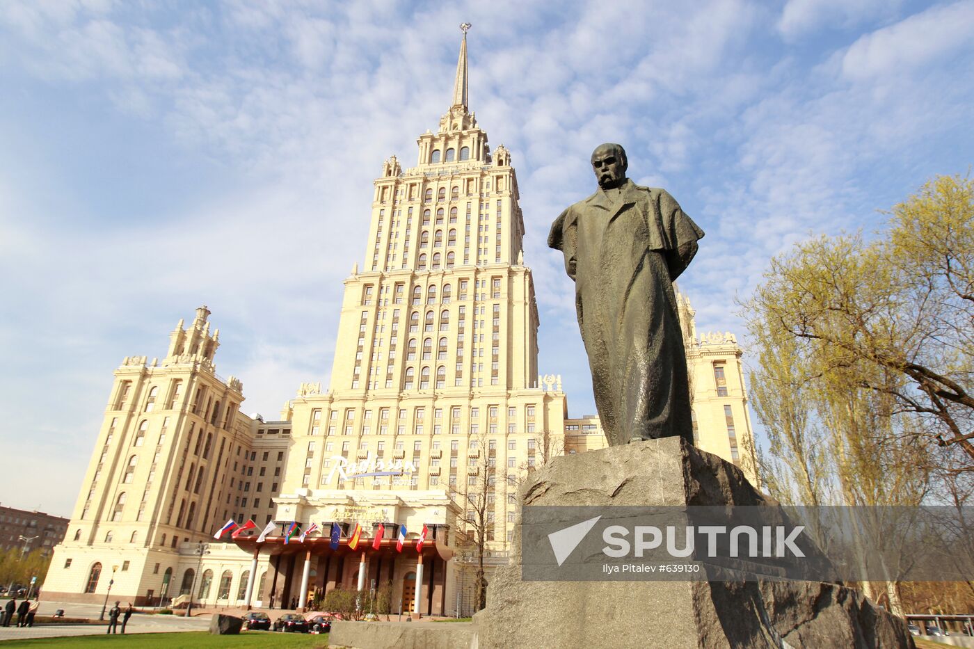 Monument to Ukrainian writer Taras Shevchenko