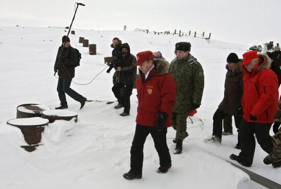 Vladimir Putin visits Franz Josef Archipelago