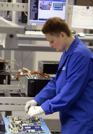 Manufacture of personal computers