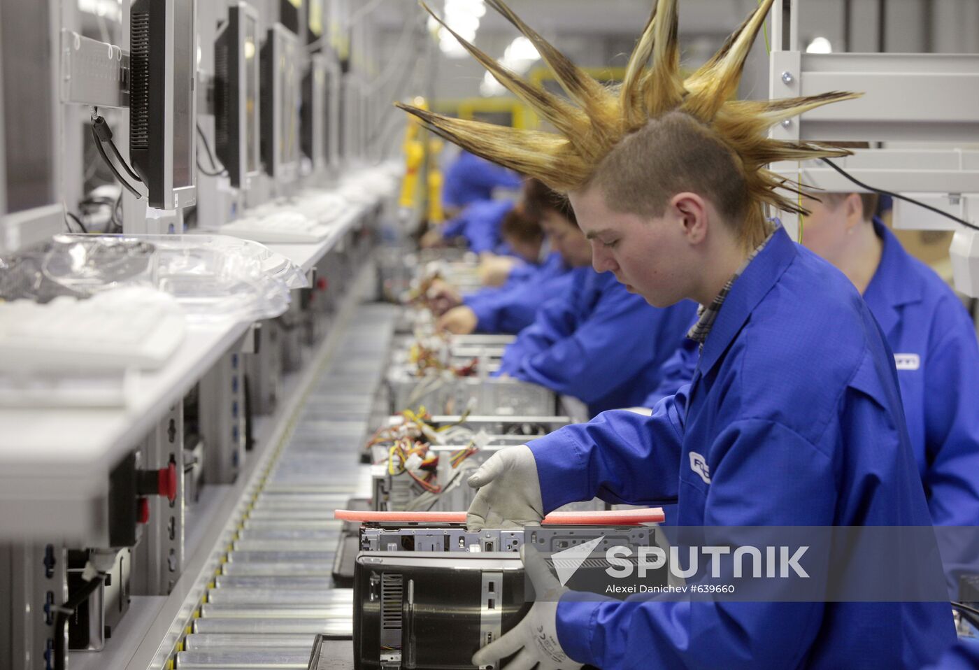 Manufacture of personal computers