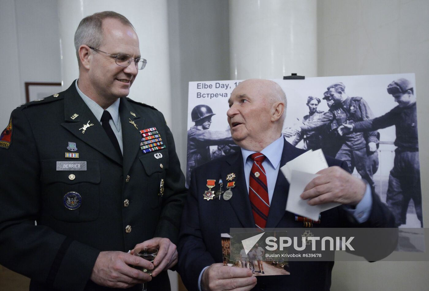 Reception dedicated to 65th anniversary of troops' meeting