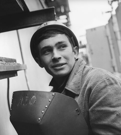 Electric welder Valery Lavreshin