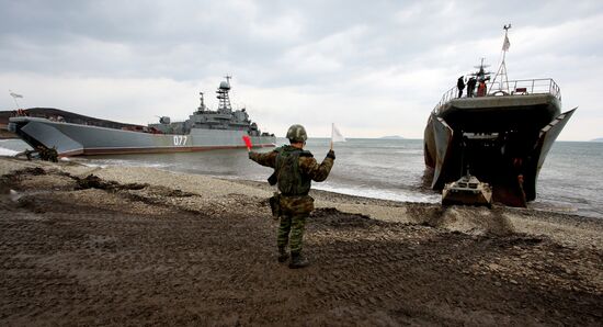 Marines exercising