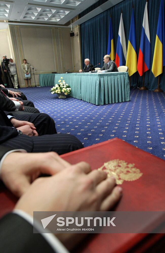 News conference of Vladimir Putin and Nikolai Azarov