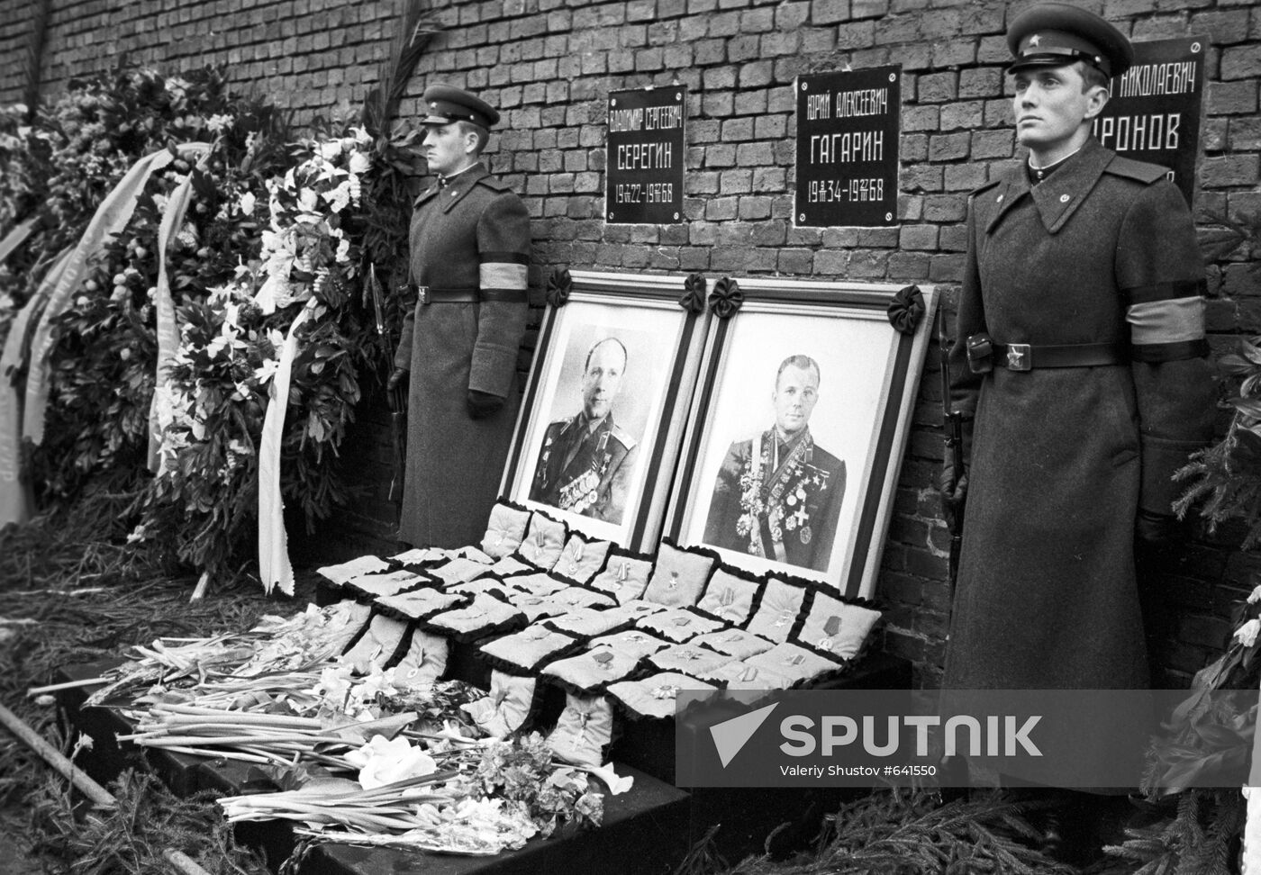 Burial site of Yuri Gagarin and Vladimir Seregin