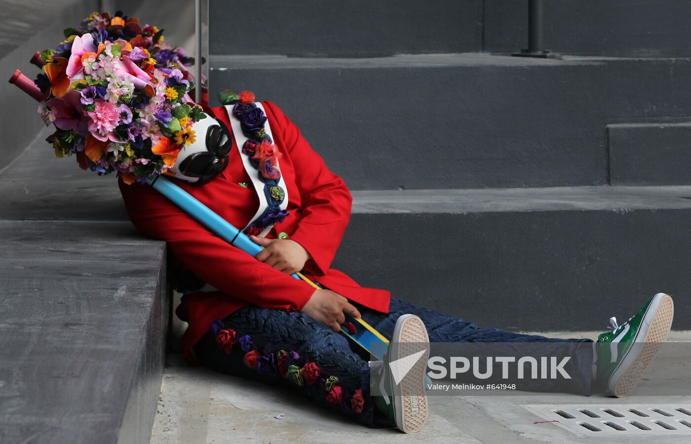 Man dressed as guardsman at Canada Pavilion