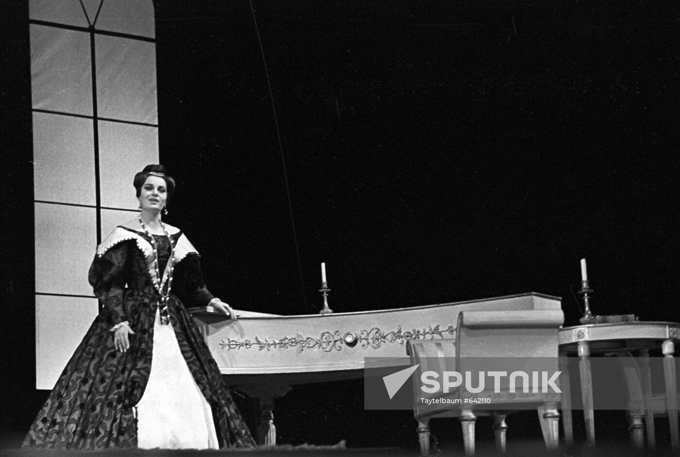 Actress Elina Bystritskaya
