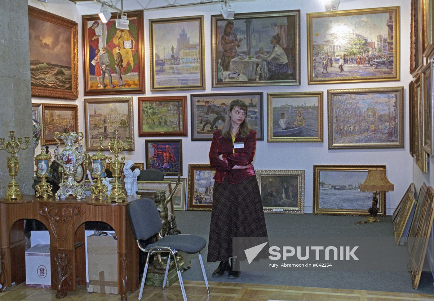 XIV Russia's Antiquarian Salon