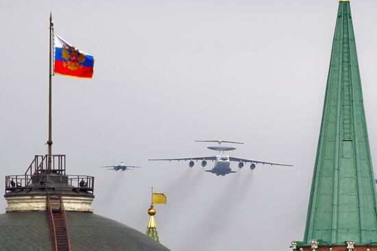 Air Force rehearses for May 9 Victory Day air show