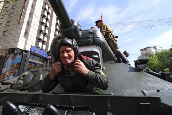 Armed forces rehearse for joint parade in Kiev