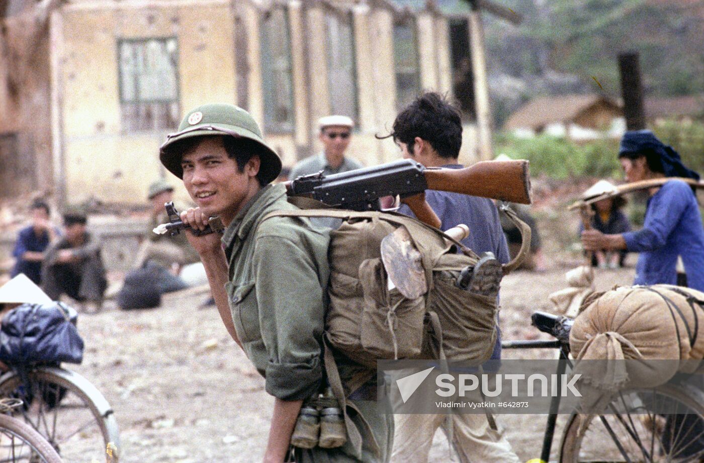 Soldiers of militia and regional armed forces