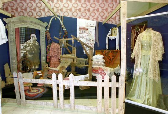 Display "Sewing Workshop"