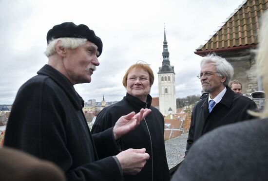 Juri Kuuskema, Tarja Halonen and her husband Pentti Arajarvi