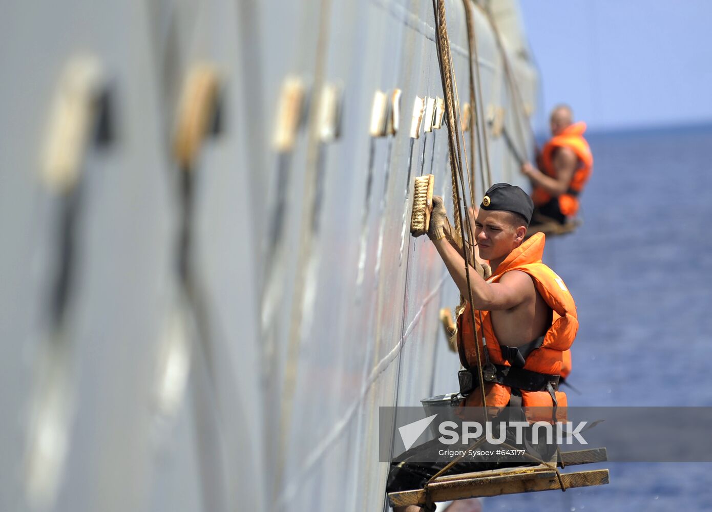 Nuclear-powered cruiser on long-distance expedition