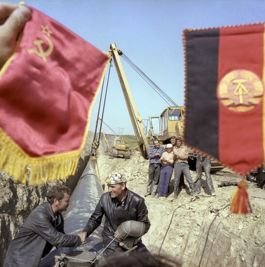 Orenburg - Western Border of the USSR Gas Pipeline