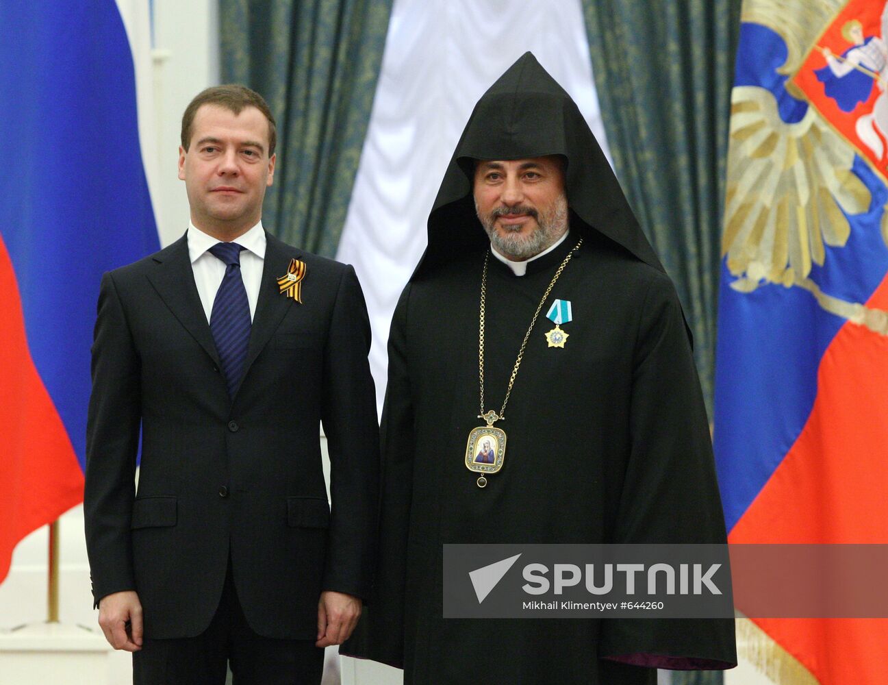 Dmitry Medvedev gives state medals in the Kremlin