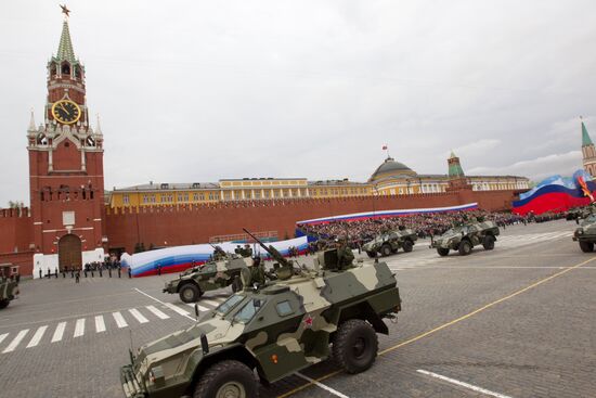 Round-reconnaissance vehicles Dozor