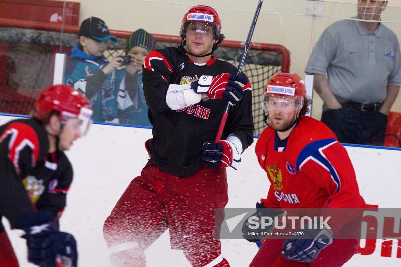 Alexander Ovechkin, Vitaly Atyushov