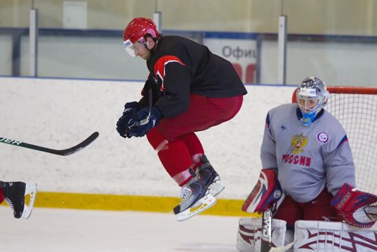 Denis Grebeshkov, Vasily Koshechkin