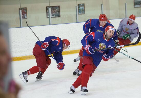 Sergey Mozyakin, Maxim Sushinsky