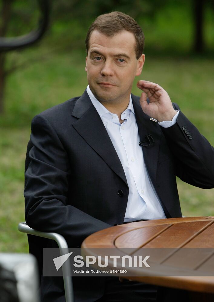Dmitry Medvedev gives interview to Izvestia