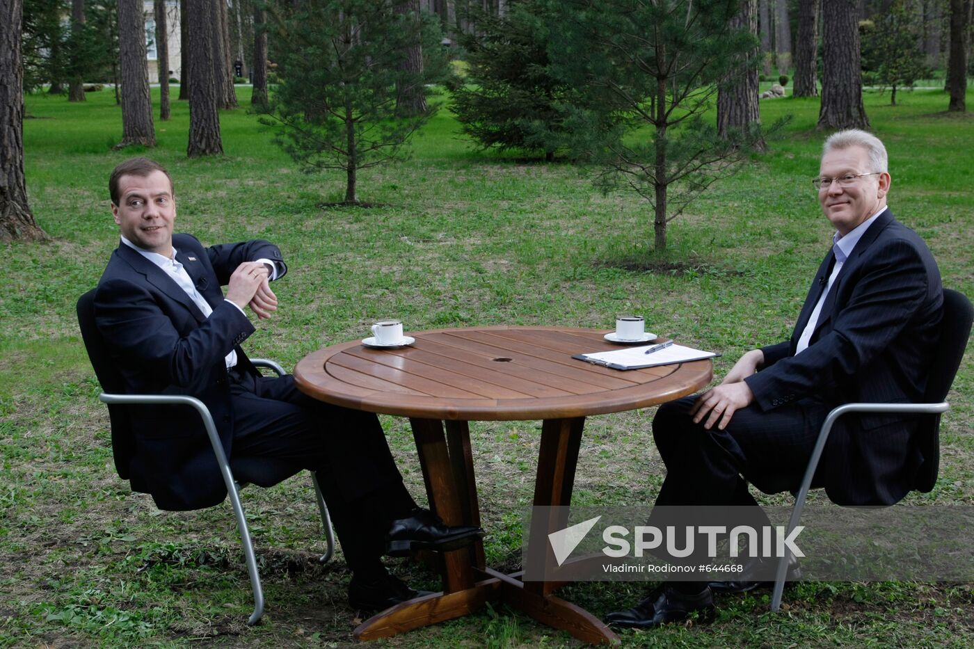 Dmitry Medvedev gives interview to Izvestia