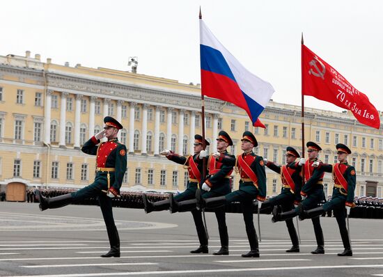 Final rehearsal of Victory Parade on Dvortsovaya Ploshchad