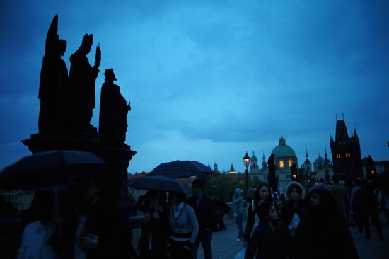 Tourists on the Charles Bridge (Karluv Most)