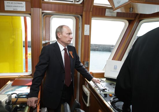 Vladimir Putin visits Novorossiysk