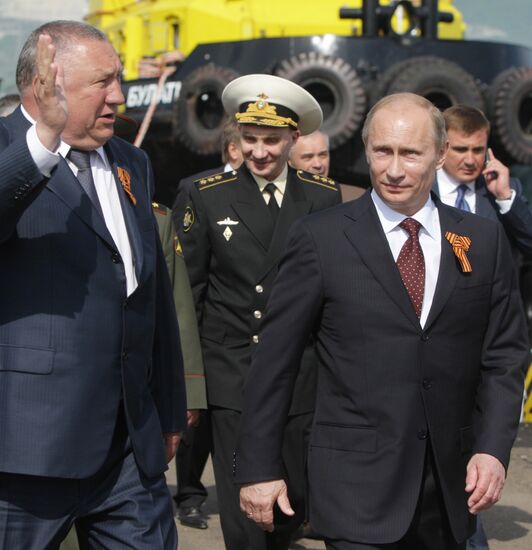 Vladimir Putin visits Novorossiisk