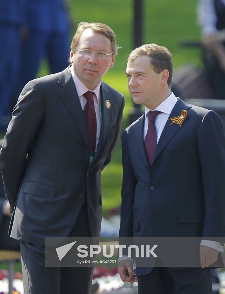 Unveiling City of Military Glory stele in Alexander's Garden
