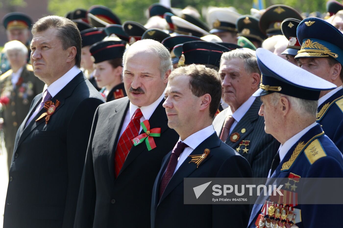 Unveiling City of Military Glory stele in Alexander's Garden
