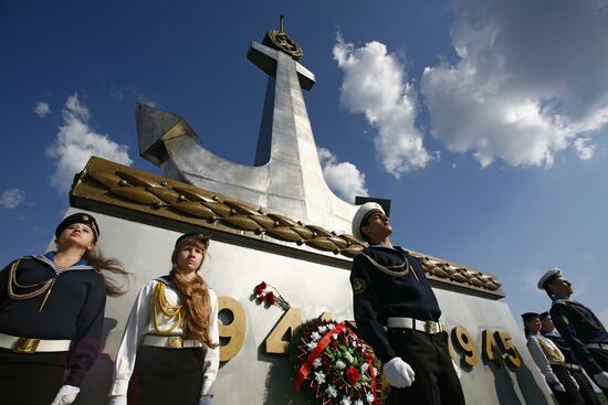 Monument to river transport workers in Volgograd