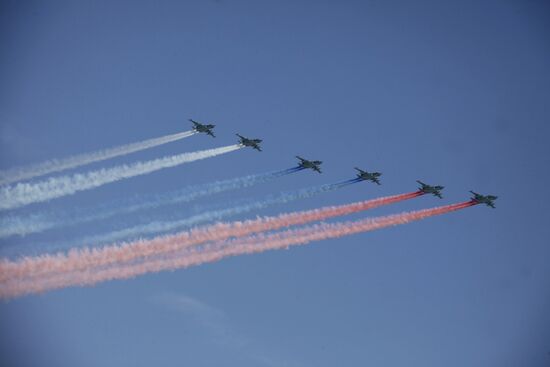 Aircraft fly over Red Square