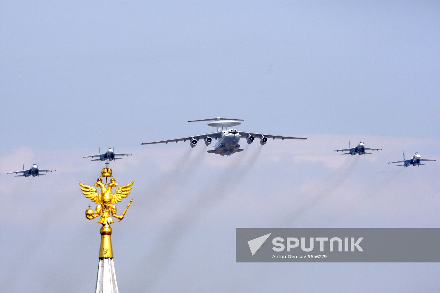 Military parade on 65th anniversary of WWII Victory