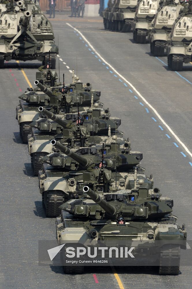 T 90A tanks