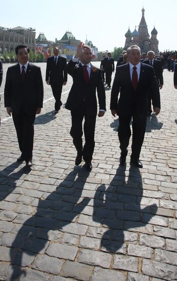 Dignitaries at 65th VE Day anniversary events