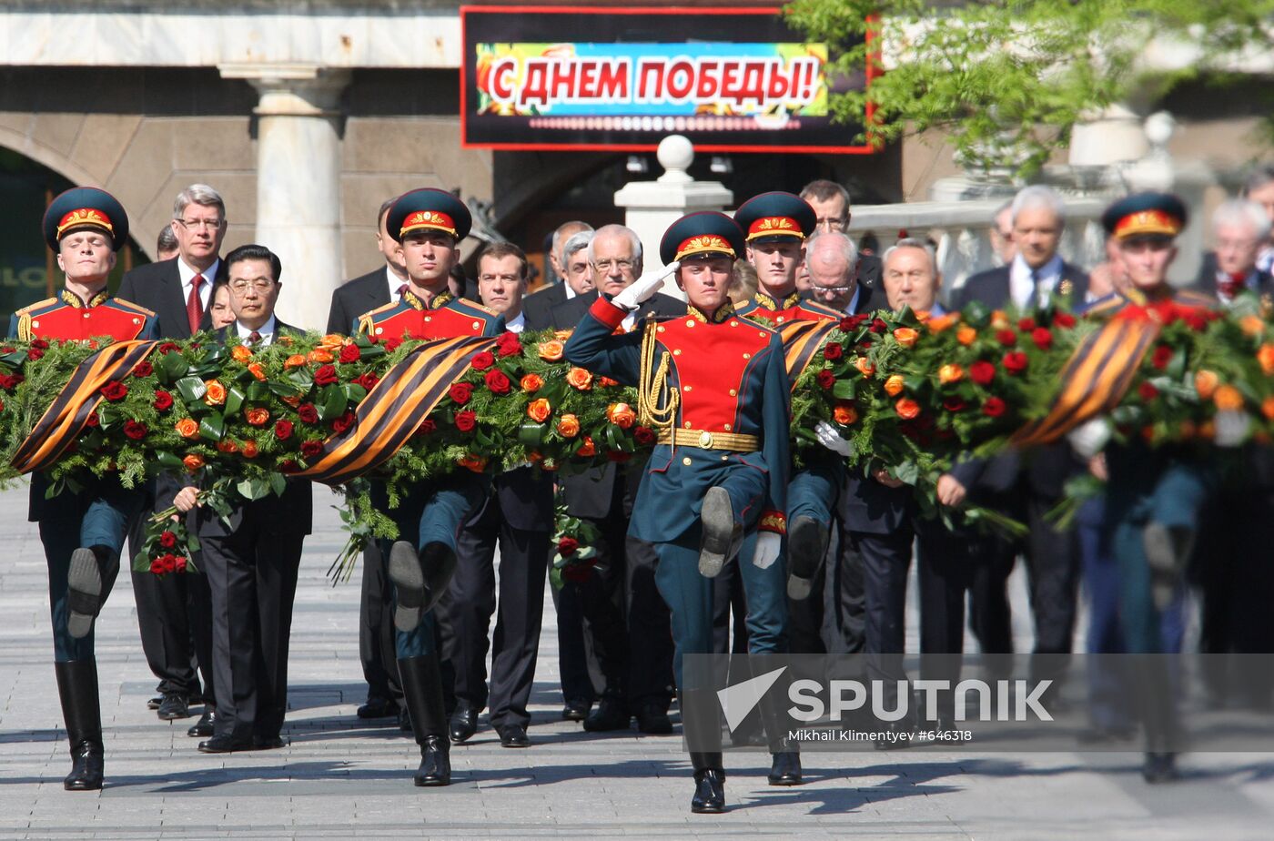 Dignitaries at 65th VE Day anniversary events
