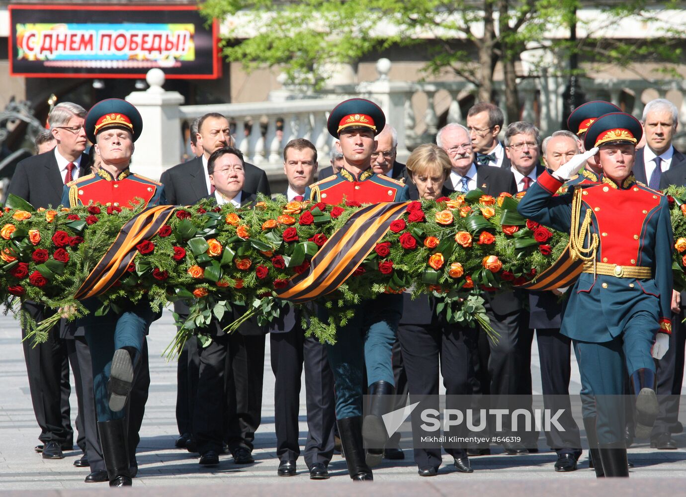 Dignitaries at 65th VE Day anniversary events