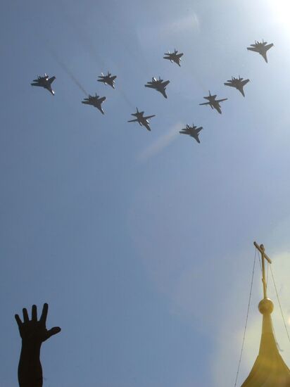 Military Parade on 65th anniversary of VE Day