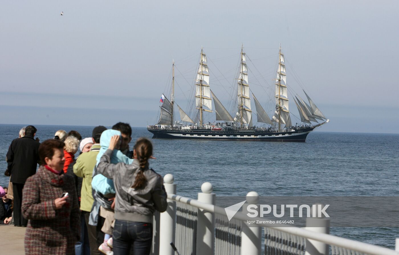 Kruzenshtern barque arrives in Kaliningrad