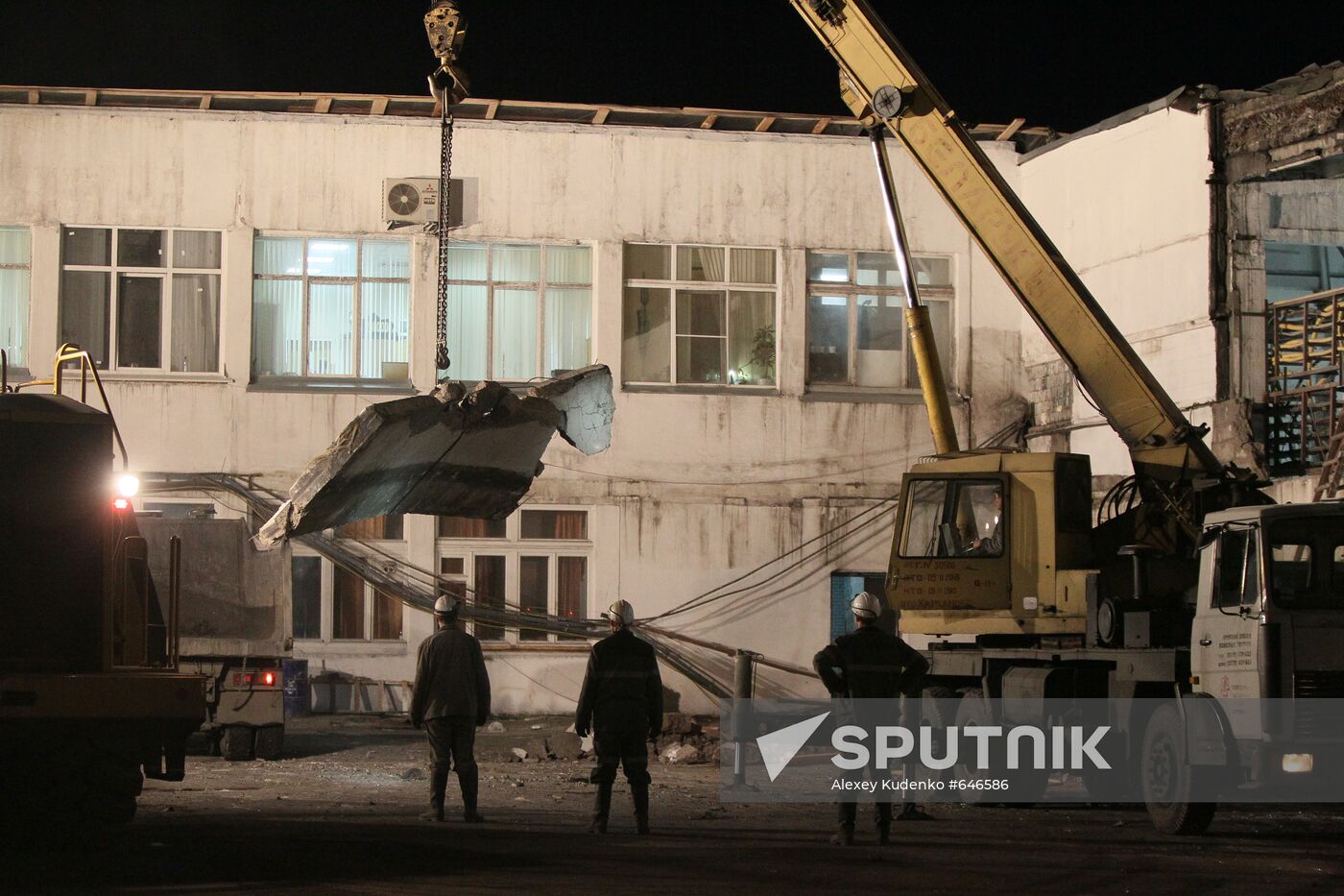 Blasts hit Raspadskaya coal mine in Kemerovo Region