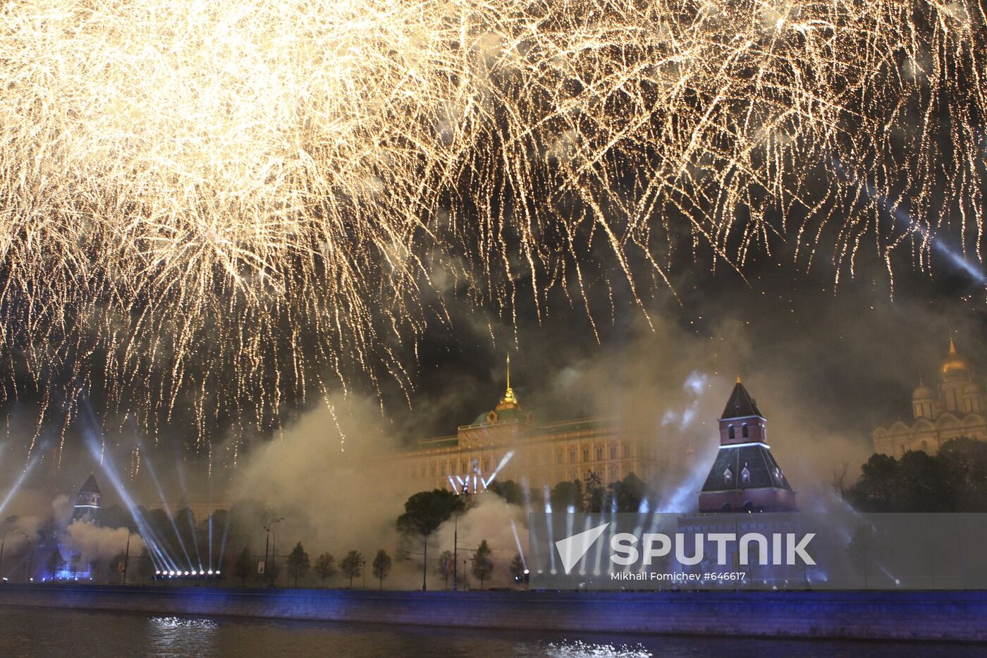 Fireworks on Victory Day in Moscow