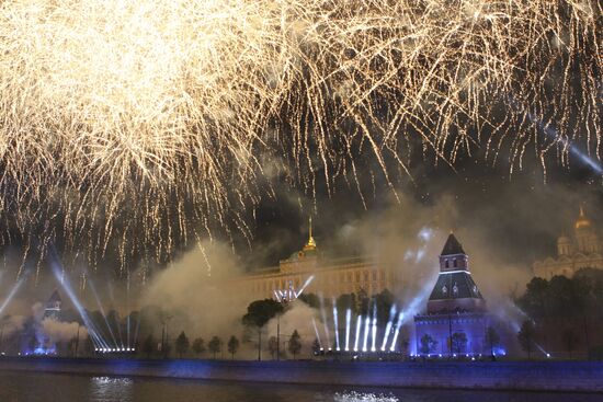 Fireworks on Victory Day in Moscow