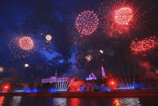 Fireworks on Victory Day in Moscow