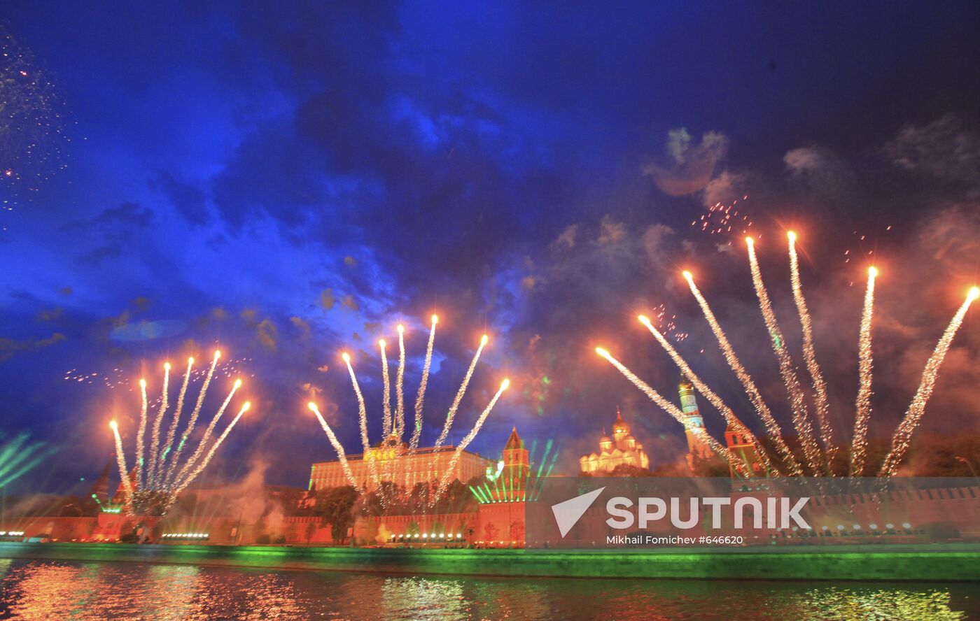 Fireworks on Victory Day in Moscow